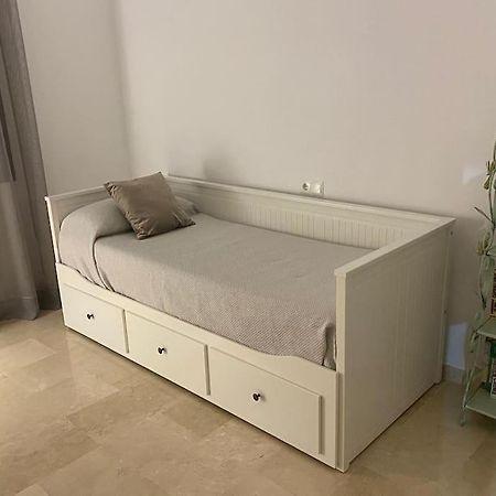 Central Estepona 3 Bed Apt With Pool And Parking 외부 사진