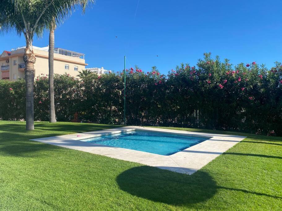 Central Estepona 3 Bed Apt With Pool And Parking 외부 사진