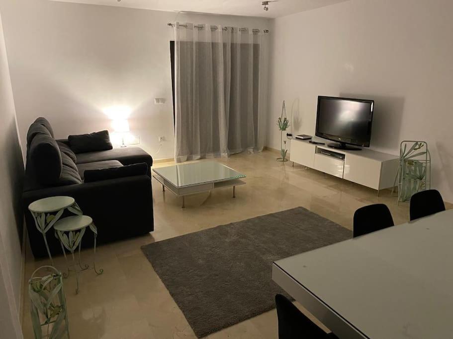 Central Estepona 3 Bed Apt With Pool And Parking 외부 사진