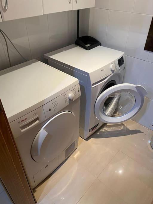 Central Estepona 3 Bed Apt With Pool And Parking 외부 사진